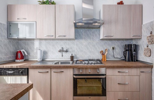 Sajini Maison | Superbe maison de 2 chambres à Skitaca