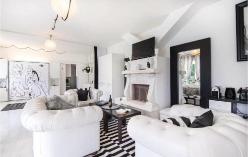 Borghesiana Maison | 2 Bedroom Stunning Home In Roma