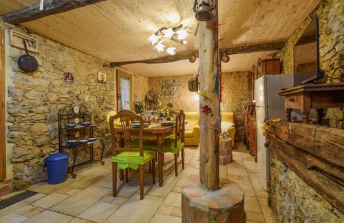 Camaiore Maison | 2 bedroom stunning home in Casoli