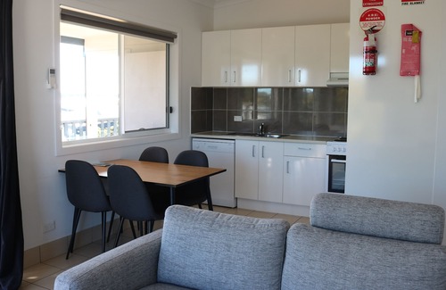 Greenwell Point Cabine | 2 Bedroom Waterview Cabin
