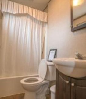 Campbellford Maison | 2 Bedroom Waterfront Cottage Cedar Point Cres 4
