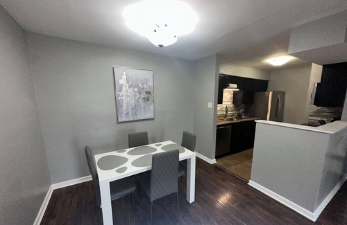 Midland Appartement | 🏡 2 bedrooms, 1 bathroom 🛁 cozy, modern apartment. With sofa bed 🛋️