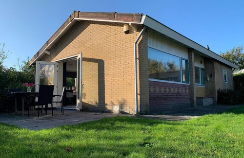 Sint Maartensvlotbrug Maison | 2 bedrooms, 4 persons, ideal for a family with children