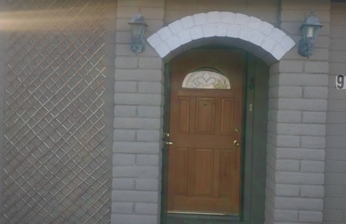 Tucson Maison | 2 bedrooms. Close to airport and Mall , Park. Bus stop