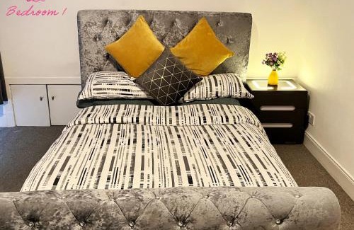 Kelty Appartement | 2 Bedrooms Entire Apartment Self Check in