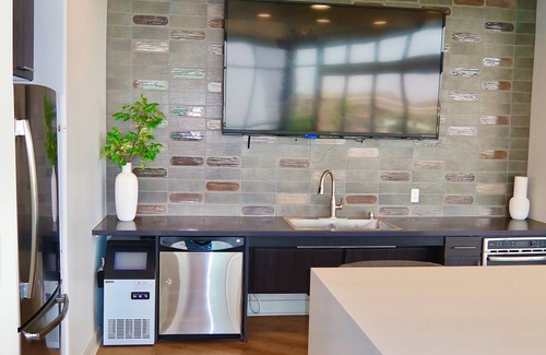 Riverside Appartement | 2 Bedrooms Lakeview Loft. Walk to Mill Ave & ASU.