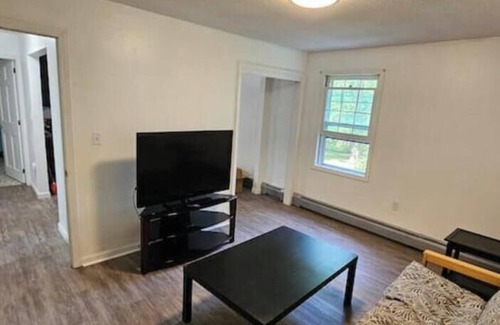 Williston North Appartement | 2 bedrooms that are warm and comfortable queen size beds