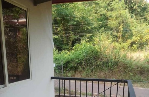 Marra Appartement | 2 BHK APPARTEMENTS CLIMATISÉS ENTIÈREMENT MEUBLÉS SITUÉS DANS UN ENDROIT PRISTIN DE PILERNE.