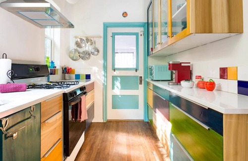 Sam Hughes Maison | ** 2 Blocks to UA, Historic House With Spa! **
