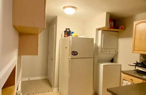 Columbia Maison | 2 BR/1.5 Bath Basement, Private Entrance & Parking