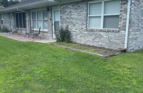 Murrells Inlet Appartement | 2 BR 1 BA Near Marshwalk, pet friendly, NO stairs!