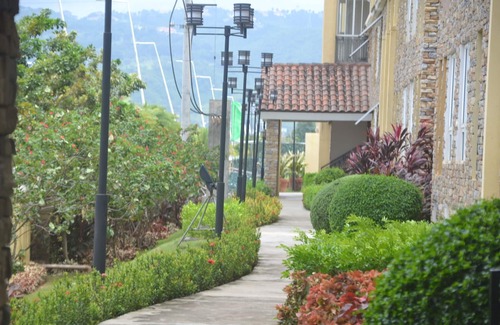 Cebu Copropriété | 2 br 1tb à Amalfi Oaisis @City De Mare avec 20 Mbps Wifi