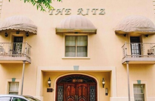 Oxford Appartement | 2 BR / 2 BA UNIT! WALKING DISTANCE FROM SQUARE AND CAMPUS!!