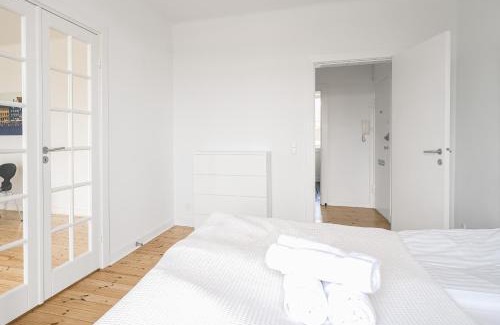 Charlottenlund Appartement | 2-BR apartment with a balcony in Charlottenlund - 192