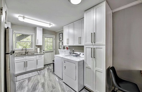 Austell Appartement | 2 BR Apt New and Clean - Long Stays Welcome (apt8)