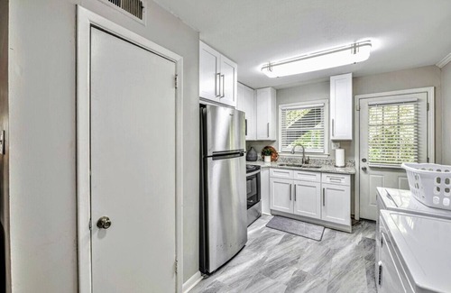 Austell Appartement | 2 BR Apt New and Clean - Long Stays Welcome (apt8)