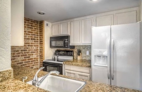 LoDo Appartement | 2 BR condo in heart of LoDo with great amenities
