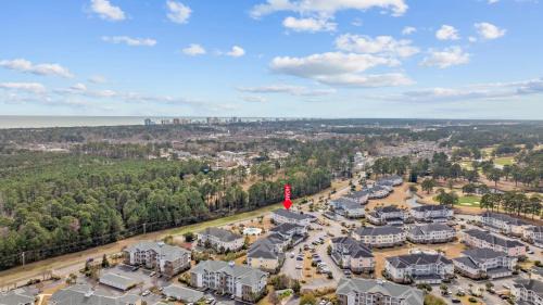 Central Myrtle Beach Appartement | 2 BR Condo, in sought after Myrtlewood! retreat Sleeps 4!