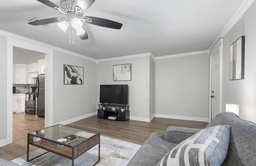 Conway Maison | 2 BR Cozy and Stylish Home