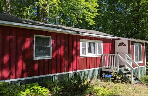 Wakefield Cabine | 2 Camps on Great East Lake