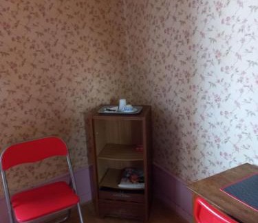 Beaufort Lit Et Petit-Déjeuner | 2 chambres d'hôtes privées louées séparément avec communs à partager