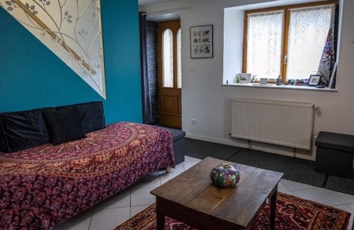 Baignes Lit Et Petit-Déjeuner | 2 Chambres table d'hôtes à la campagne le nid qui danse vers Vesoul 6 à 8 pers.
