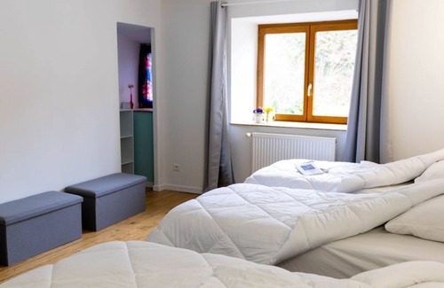 Baignes Lit Et Petit-Déjeuner | 2 Chambres table d'hôtes à la campagne le nid qui danse vers Vesoul 6 à 8 pers.