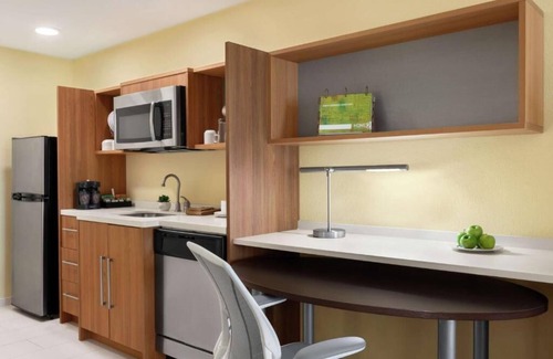 Pooler Hôtel | 2 Comfortable Units! Short Drive to Savannah Beach and Ships of the Sea Museum