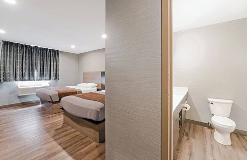 Foxboro Maison | 2 Comfortable Units, Minutes From Patriot Place, with FREE Parking & Breakfast!
