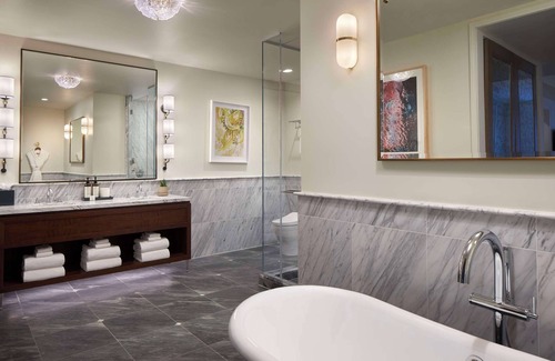 Financial District Hôtel | 2 Connecting Suites at a 5⭐️ Hotel