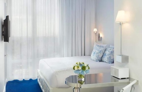 SoHo Hôtel | 2 Convenient Units! Parking, Pets Allowed, Close to Elizabeth Street Garden!
