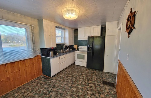 Marmora Maison | 2 Cottages right on the water!
