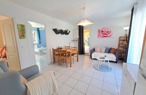 Limogne-en-Quercy Maison | 2 Cottages with Pool & Garden – Family-Friendly Stay in Southwest France