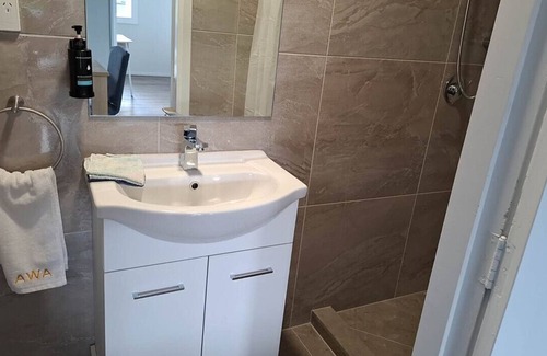 Auckland Appartement | 2 Double 5 Single 2 Sofa Beds Suite 1