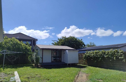 Epsom Maison | 2 double beds including 1 double sofa bed Garden Chalet, 7 Rangiatea Road, Epsom, Auckland