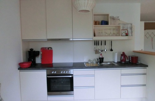 Alt Bukow Appartement | 2) Apartamento de 3 habitaciones, primer piso, 90 m² - Landhaus Alte Schule cerca de la estación de mar Báltico Rerik