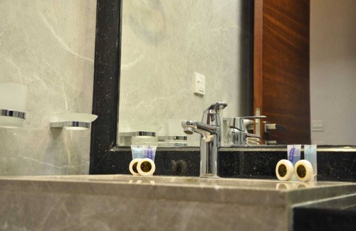 Mecca Appartement | 2 Hotel Suites in Tranquil Makkah with AC