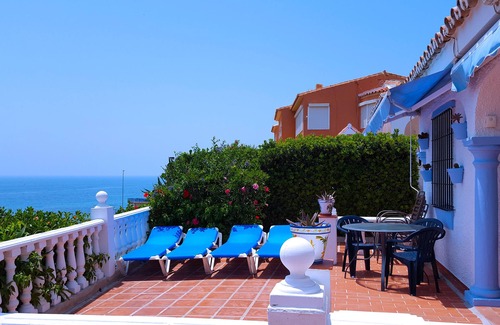 El Faro Villa | Chalet face à la mer. La plage de sable à 75 mètres.