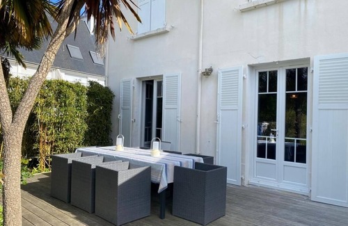 Saint-Marine Maison | 2 maisons autour d’un beau jardin, à 50 mètres du port, proche de l’épicerie