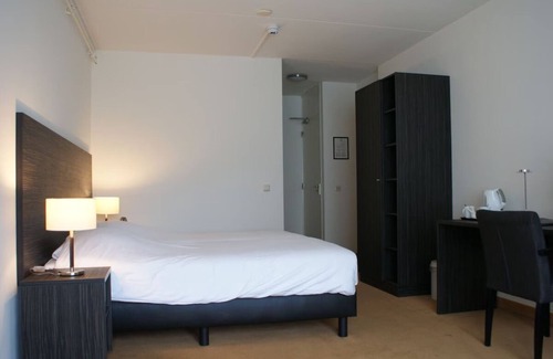 De Bult Maison | 2 Ideal Rooms w/Balcony | Theme Park & Nature Reserve Nearby