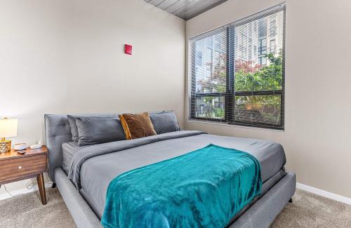 Old West Side Appartement | 2 King Bed Spacious Apt Downtown Close to it All