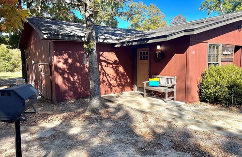 Paris Cabine | 2 KING Beds Cabin #61 on Mount Magazine
