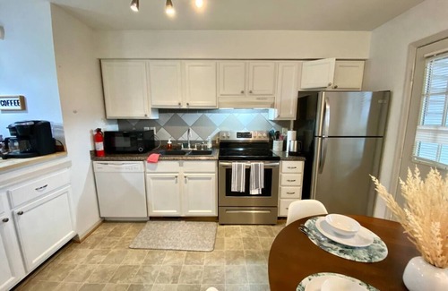 North Camellia Acres Appartement | 2 King Beds + quiet + ground floor