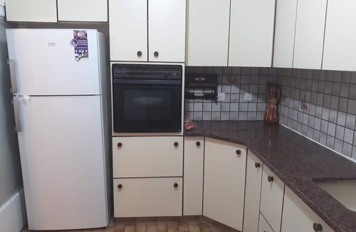 Netanya Appartement | 2 grandes chambres à 5 minutes à pied de la plage, Promenade. HÉBERGEMENT JUSQU'À 8 PERSONNES