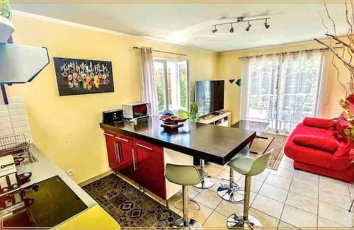 Sussargues Appartement | 2 logements indépendants dans villa+piscine jardin