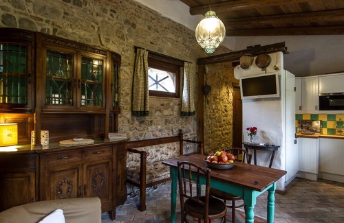 Strassoldo Maison | 2-Ravissante maison de 75m² avec jardin privé au château. Mer 30min, Venise 1h
