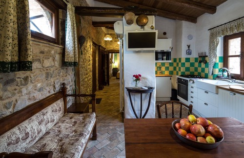 Strassoldo Maison | 2-Ravissante maison de 75m² avec jardin privé au château. Mer 30min, Venise 1h