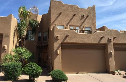 Red Mountain Ranch Maison | 2 master suites and loft with kitchenette in upper level within our shared townhome