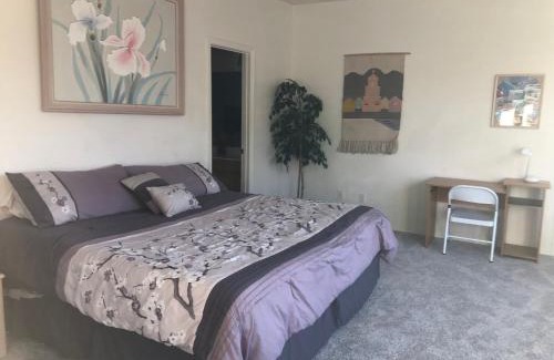 Red Mountain Ranch Maison | 2 master suites and loft with kitchenette in upper level within our shared townhome