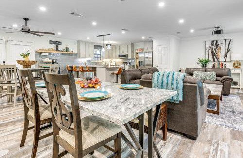 Daphne Maison | 2 Mi to Bay and Beaches Home with Gazebo in Daphne